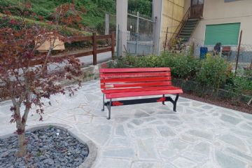 Panchina Rossa contro la violenza contro le donne